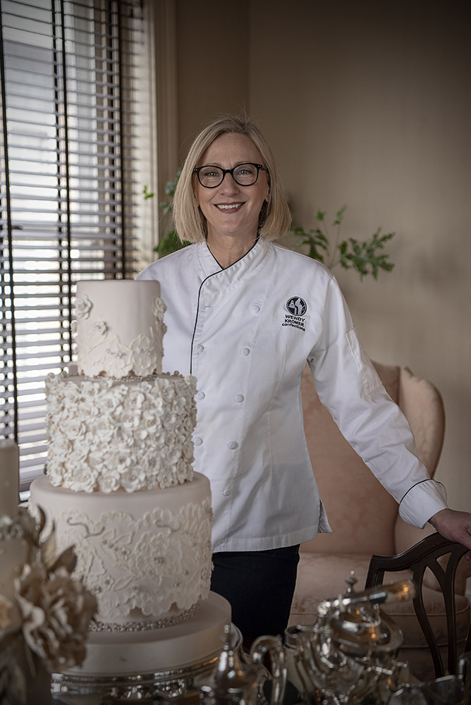 ICE alum Wendy Kromer makes custom cakes in Ohio.